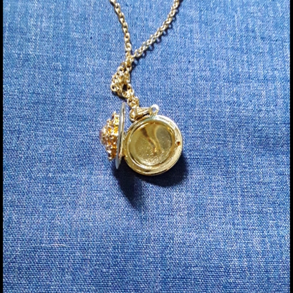 Vintage N.R. Pink Rhinestone Locket - Picture 4 of 6